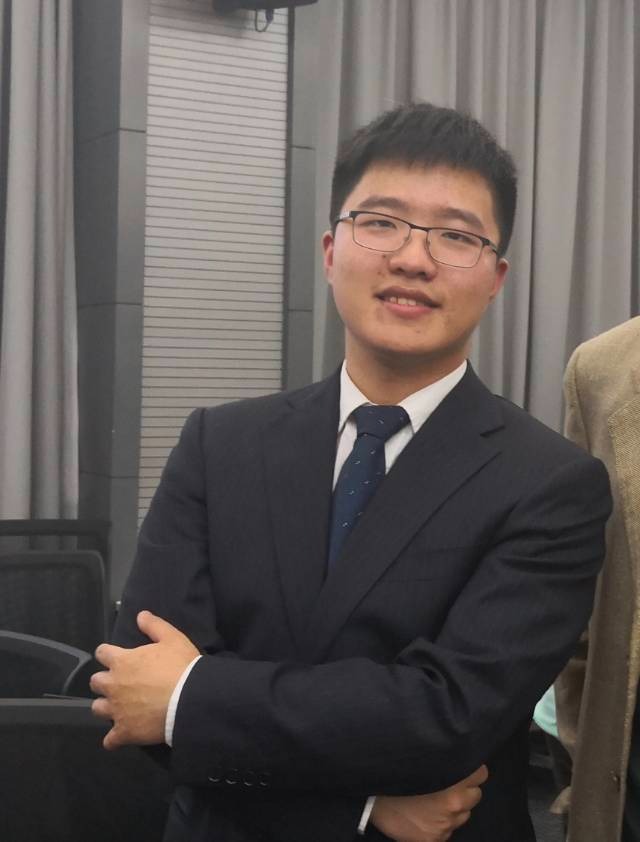 张峻豪